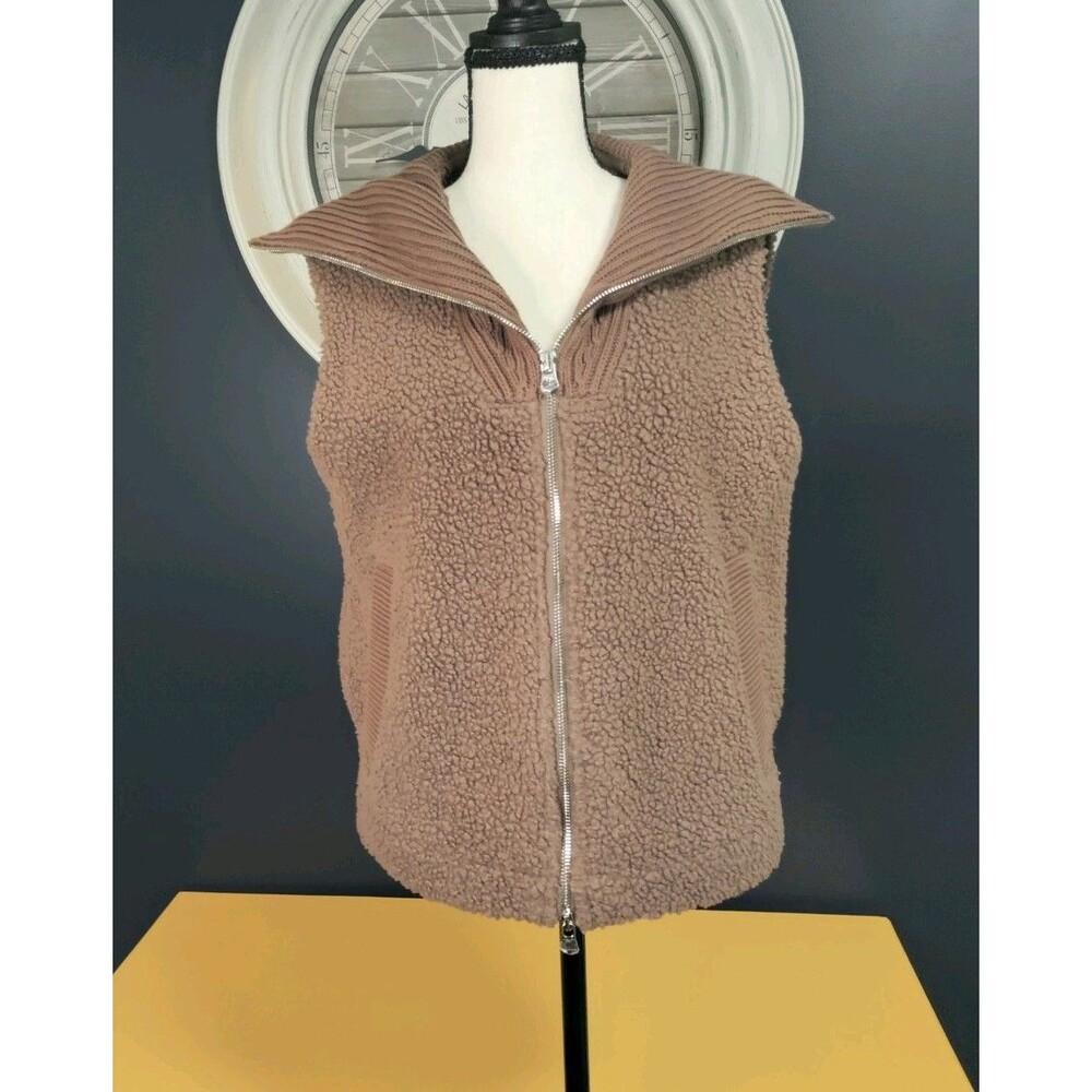 Varley Aspen Gilet Boucle Sherpa Vest Women's XS Ash Taupe Full Zip Pockets NWOT
